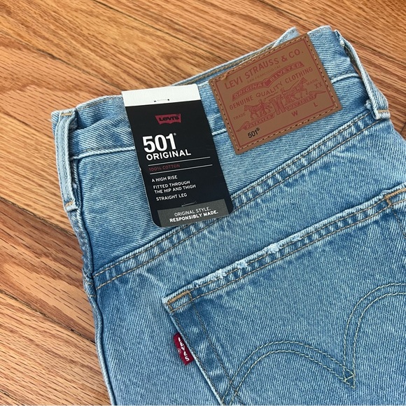 NWT Levi's original 501 Straight Leg - Picture 1 of 4